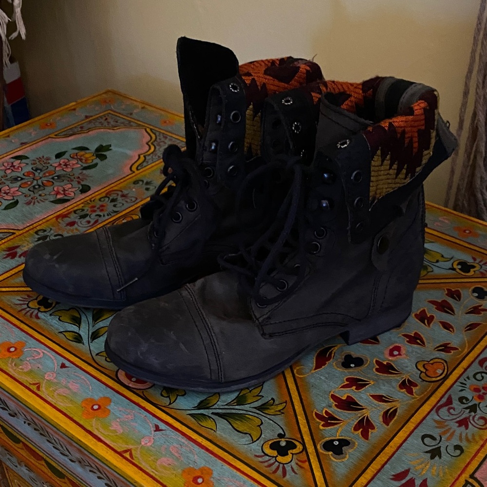 Fold-over dark gray leather boots